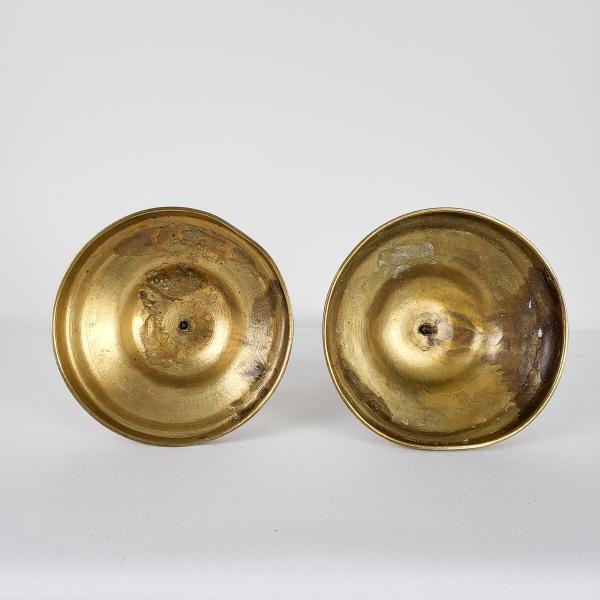 Paire de bougeoirs en bronze – Image 6