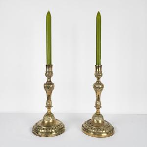 Paire de bougeoirs en bronze