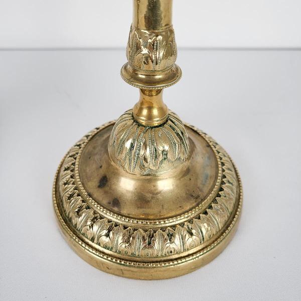 Paire de bougeoirs en bronze – Image 3